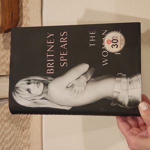 Britney Spears (The women in me) book